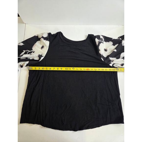 Chico’s Black/White Balloon 3/4 Sleeve XXL/4 Casual Top - Picture 2 of 7